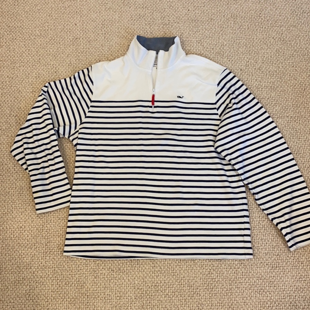 Vineyard Vines pullover sweatshirt